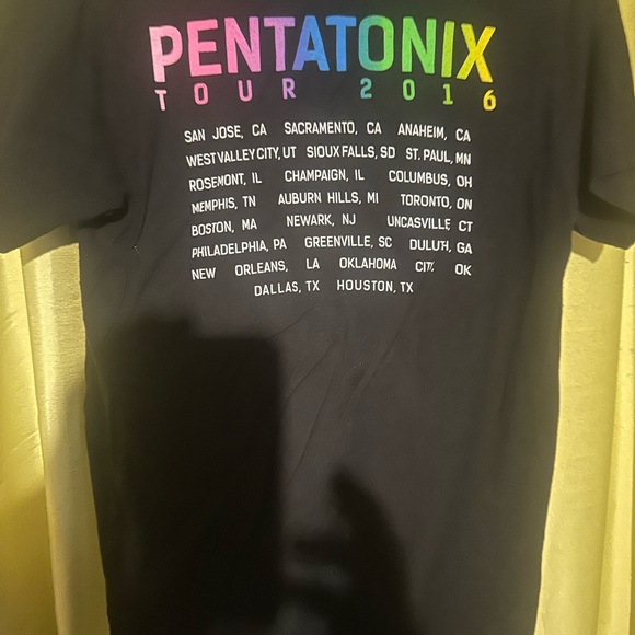Pentatonix concert T-shirt, size small excellent condition - Picture 3 of 3
